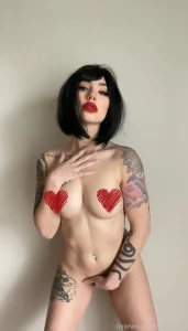 Hiiiii im bored and in a mood today gt dm me i wanna playyyyy have