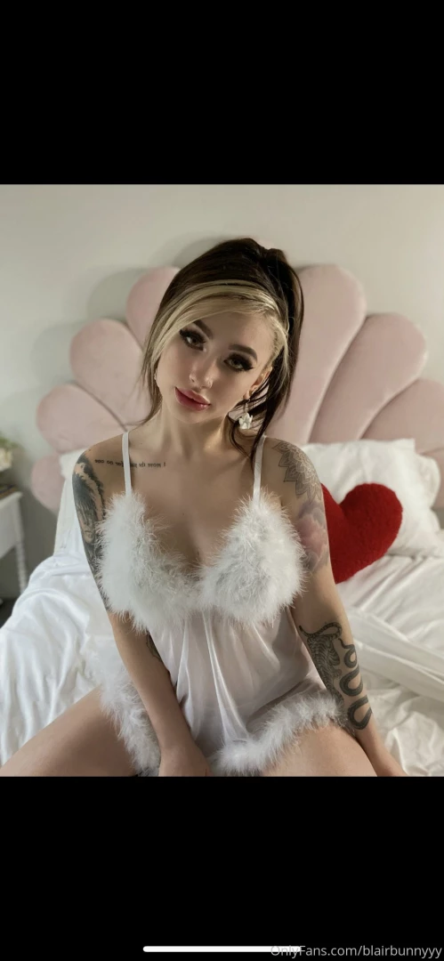 Feeling sweet and sexy in this outfit watch me as i undress in this part 1 