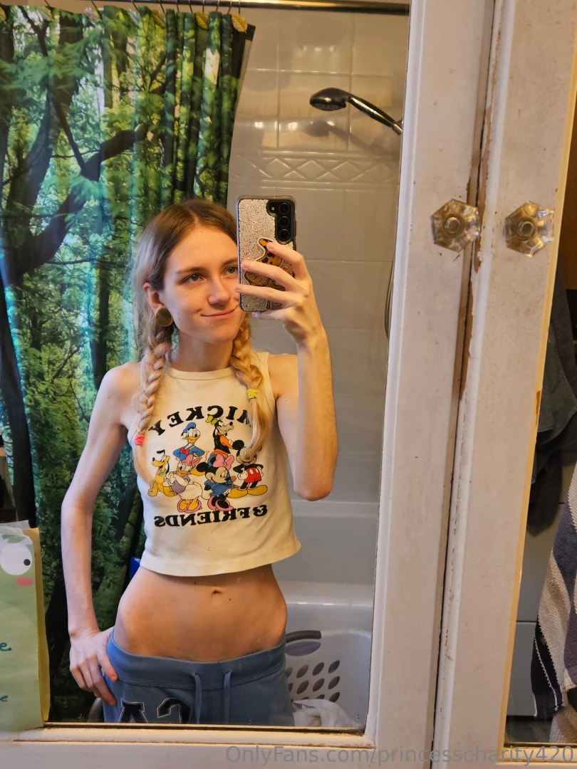 Lil tummy tease look at those poundable hips dm to ask for my app part 1 