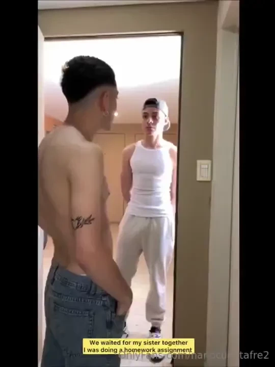 Si tenes ganas de ver a dos chicos cogiendo y acabar mirando un video 