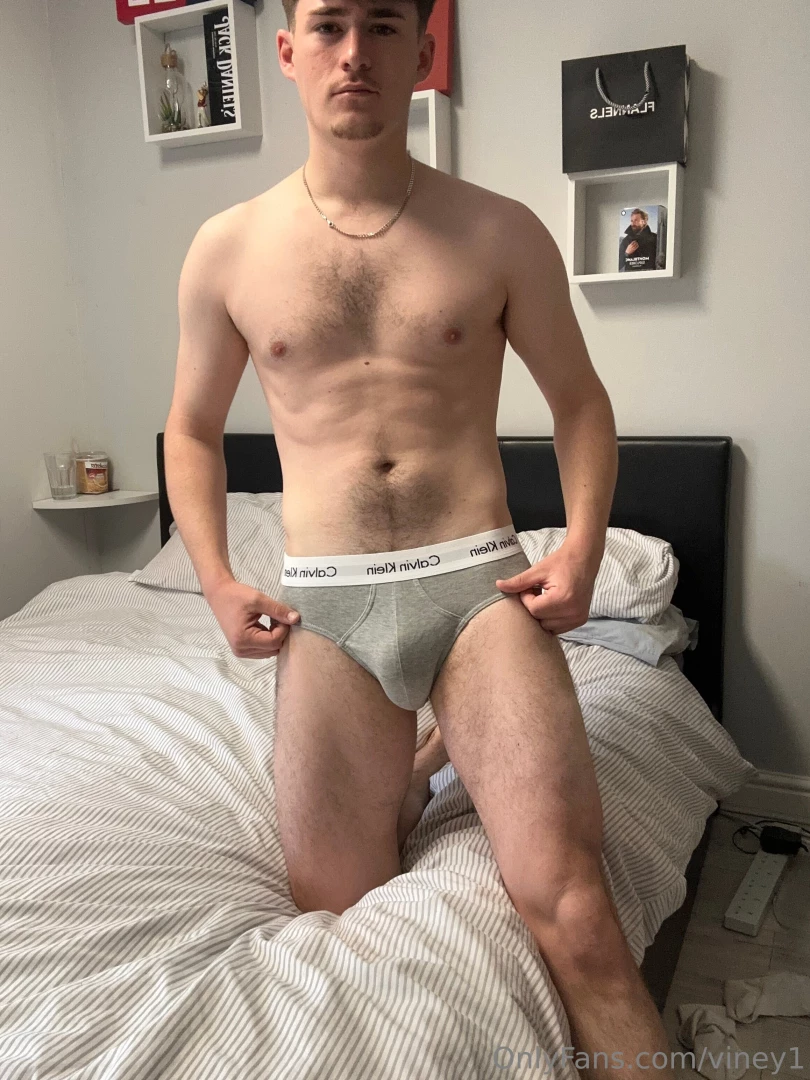 U don t have to chase me but it s cute when u do 