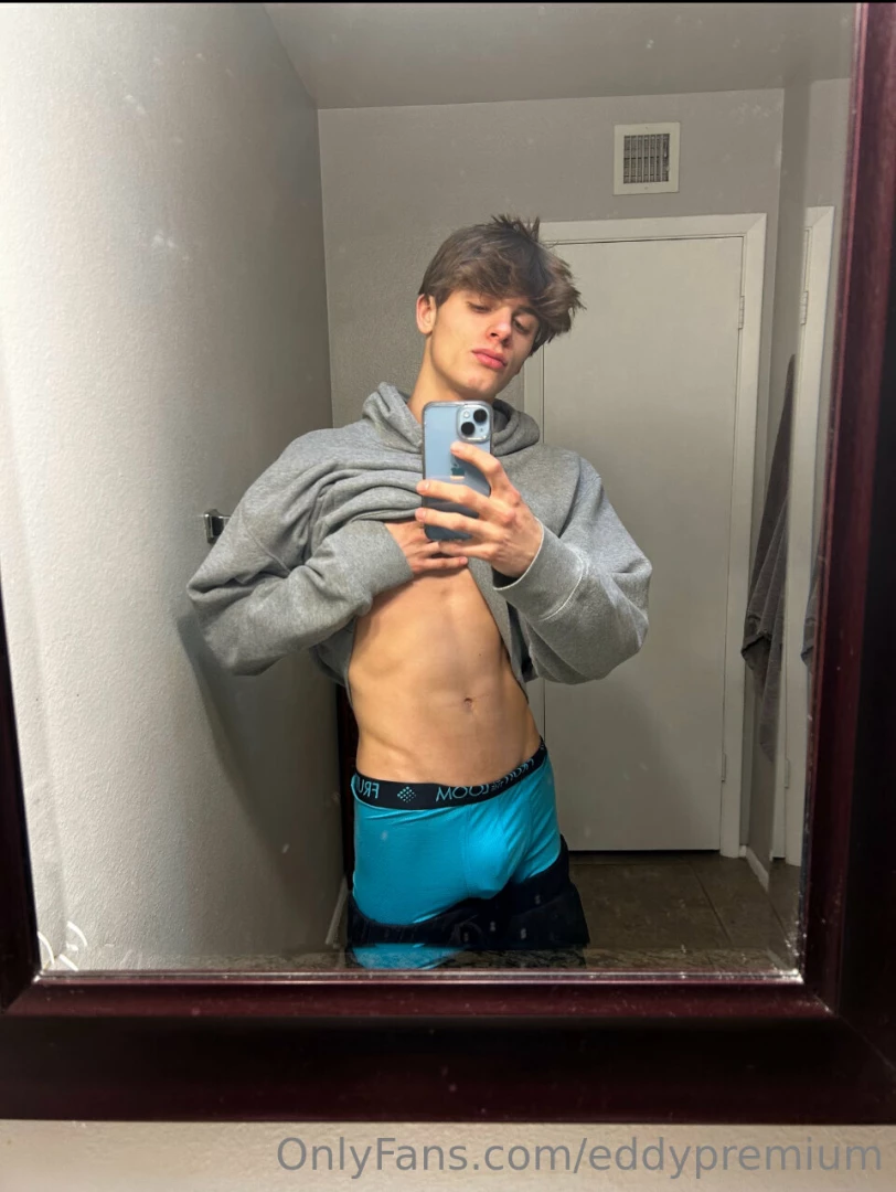 I do custom videos and requests all the time and sell my cum filled 