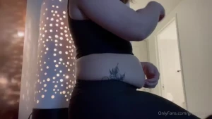 Love playing with my gut and feeling the new added pounds to my body