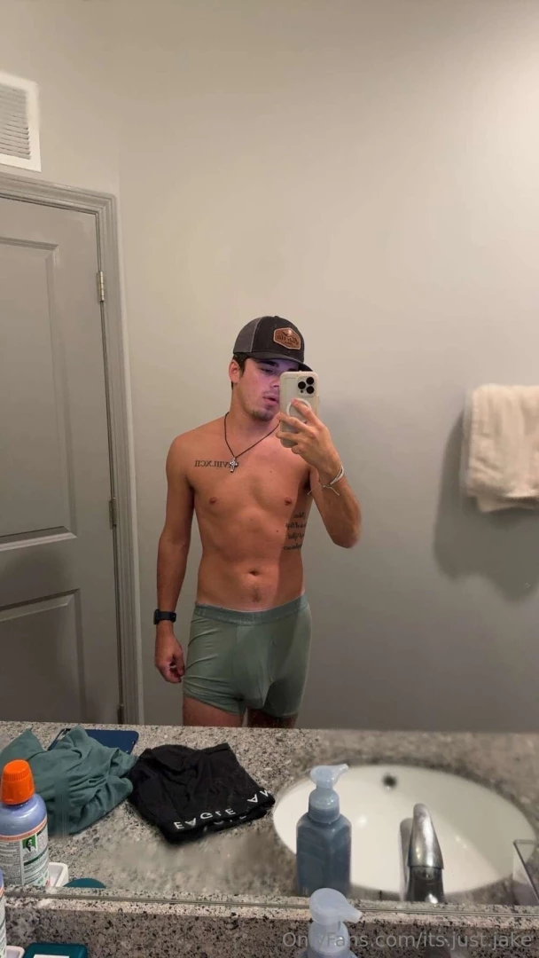 Check out my bro dmasterof he is hot and post all kinds of crazy part 1 