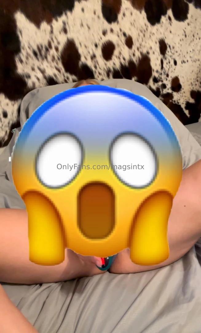 Wanna watch me fuck myself with just panties on i d love to know you 