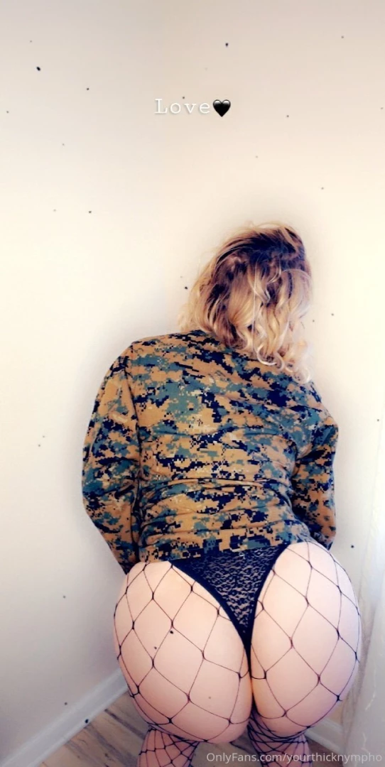 Enjoying these throwback cammie pictures should i do an updated photo 