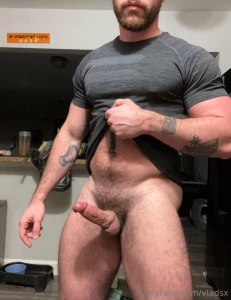 Rogerknoxxx it s me - thatyogafvcker - giving you the onlyfans part 4
