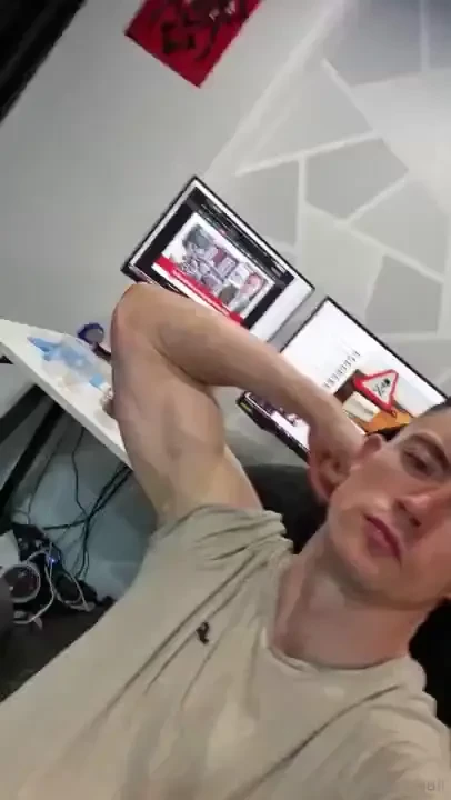 Lean mean and horny as fuckkkkkk 