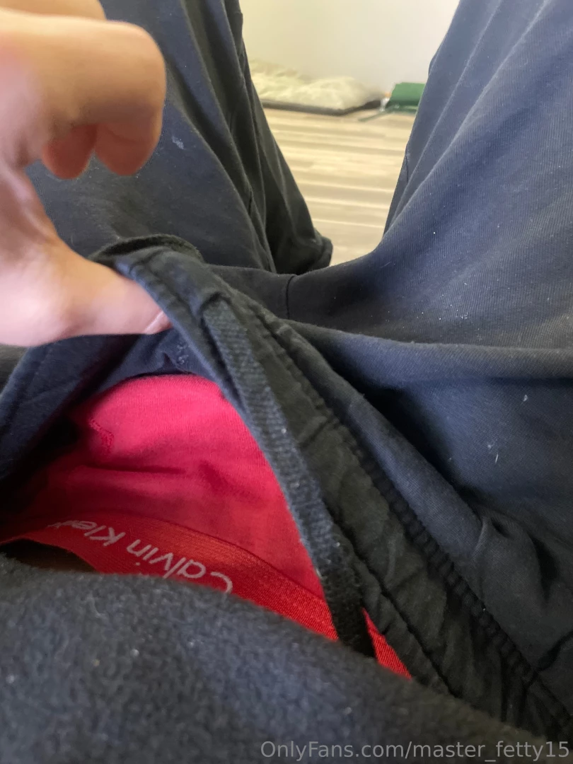 Who s ready to sniff and get addicted to my alpha scent 