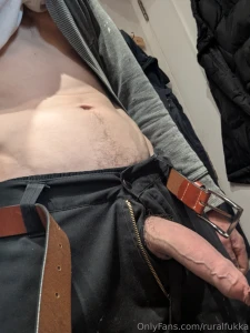 Bet some of you love a veiney cock and i know lots of you love a thick