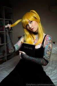 Do you think i make a cute misa from death note