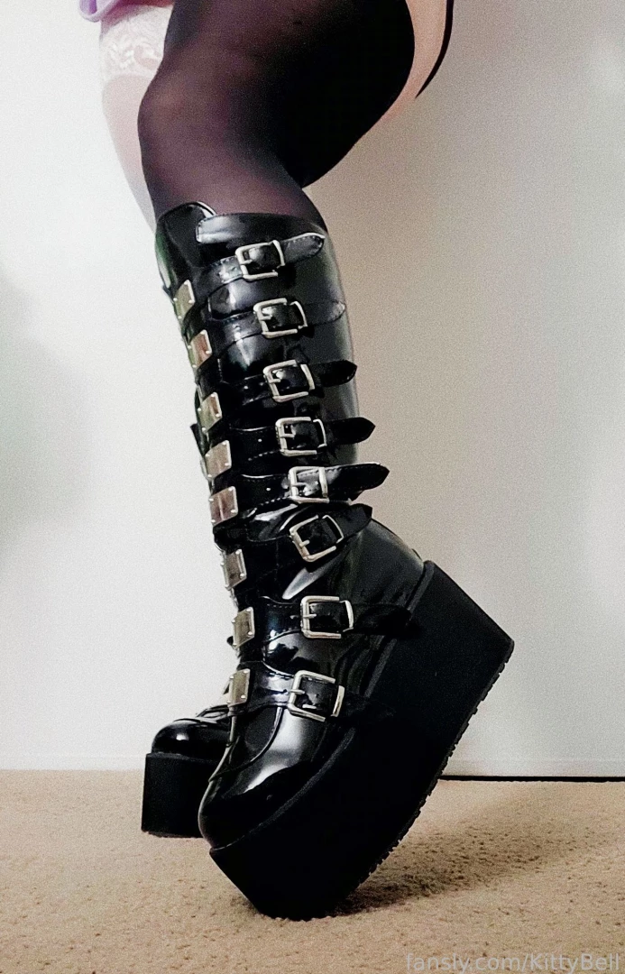 So which color are we feeling with the boots black or white this is part 1 