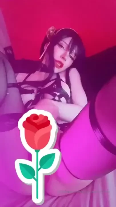 Yor forger if you missed this ppv just dm me yor amp tip 36 90 cum 