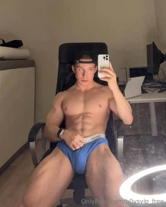 Blue eyes and blue bulge https onlyfans com victoreidefitness c66