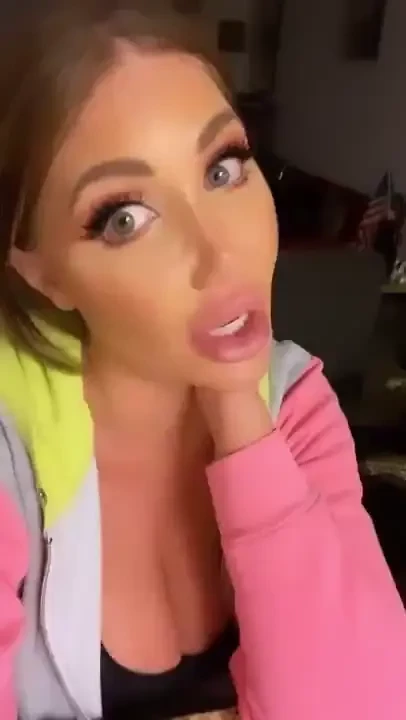 So tired i only got a few hours of sleep i was up early for my photo 