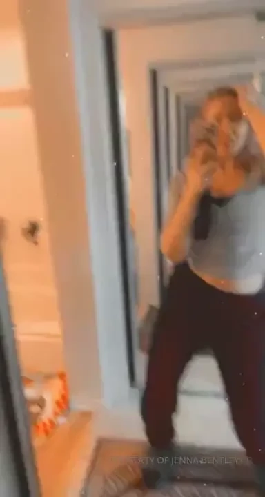 Tip this post 10 for 1000 of fire contentt 