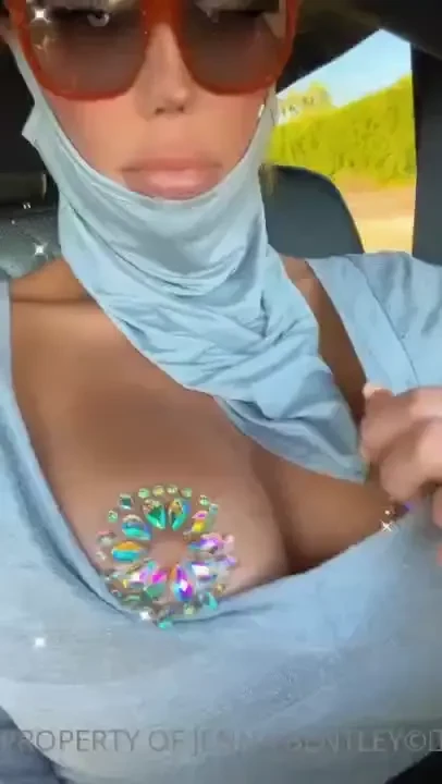 Show your little slut some love tip this post and ill send you a part 3 