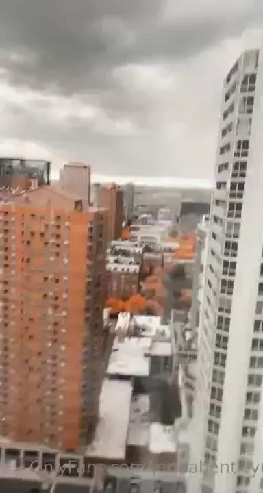 So i decided to keep the blinds open while i filmed myself getting 