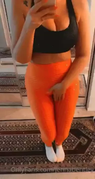 Workout wednesday want to work up a sweat with me 