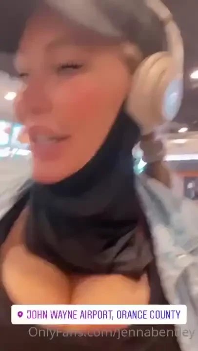 My flight got delayed at the airport i m just gonna smoke some weed 