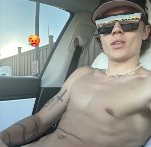 Are you around babe i don t wanna cum alone wanna chat