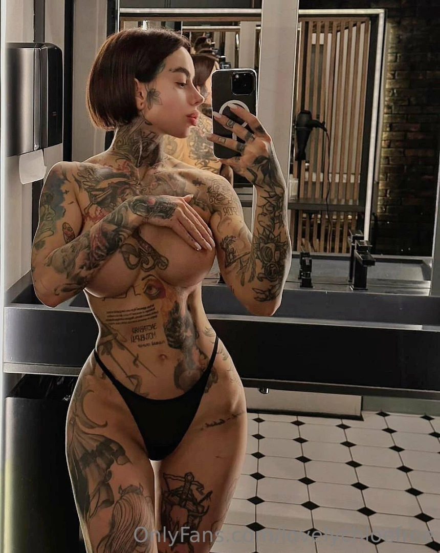 Stephs_always_wet luxury sports model play with her pussy after gym part 124 