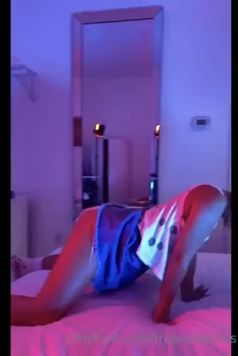 Happy twerking tuesday sorry for the delay i had a busy day today 