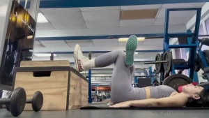 Some of my routine today i m gonna get so strong and beautiful if you part 1