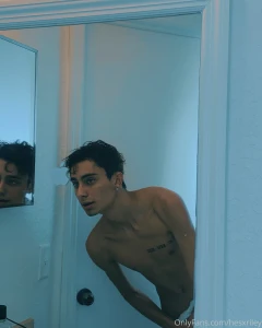 Swipe right vip page datboyriley