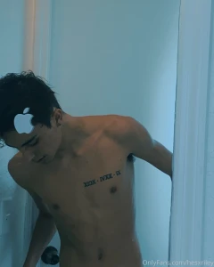 Swipe right vip page datboyriley part 1