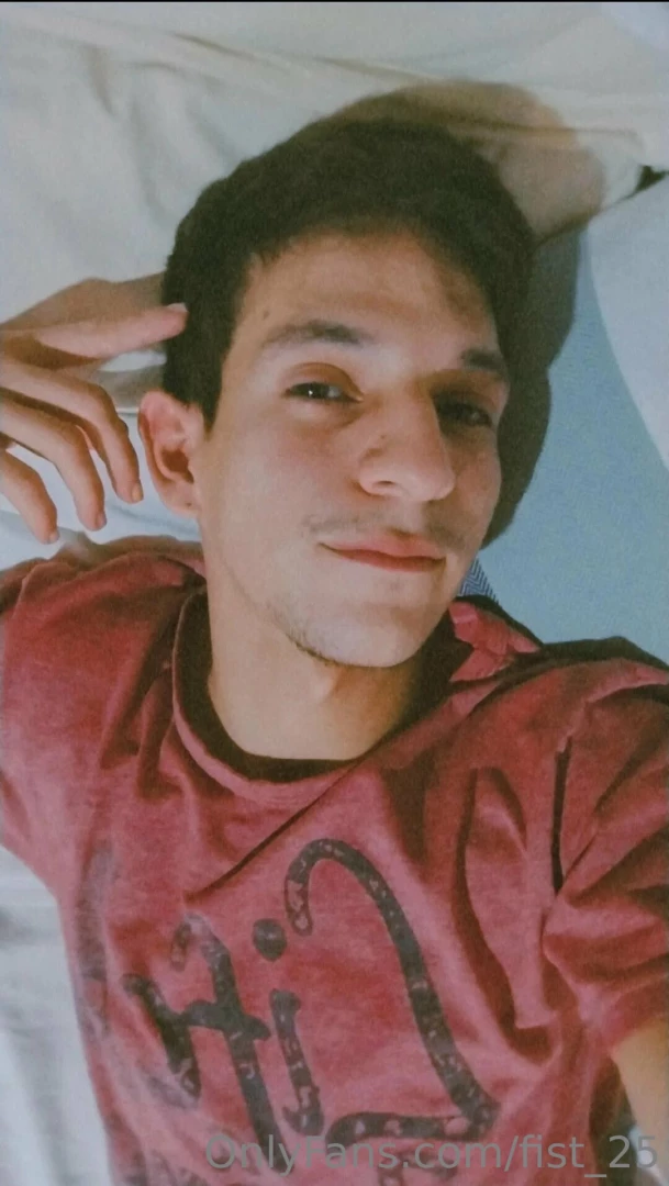 This bitch is waiting for your message 