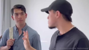 Todo mundo est enloqueciendo con roomie en pelotas un foraneo part 1