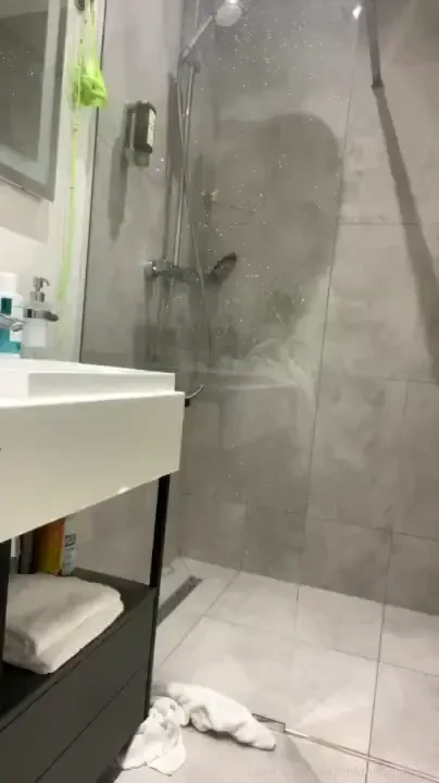 Stream started at 10 12 2022 06 44 pm take a shower with me 
