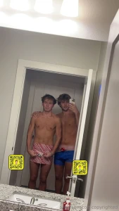 I unwrapped my gift and made him cum first big loads who wants a mouth