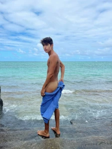 When you re trying to get that naked shot but you re also at a public