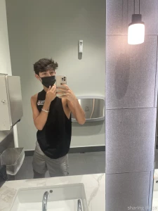 Feeling horny after the gym check dms to see how hard my dick gets