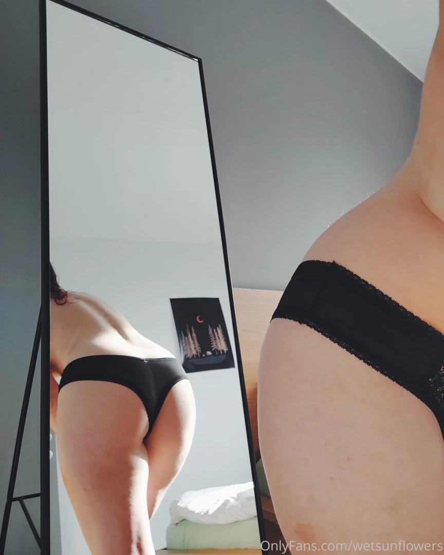 Mirror booty part 2 