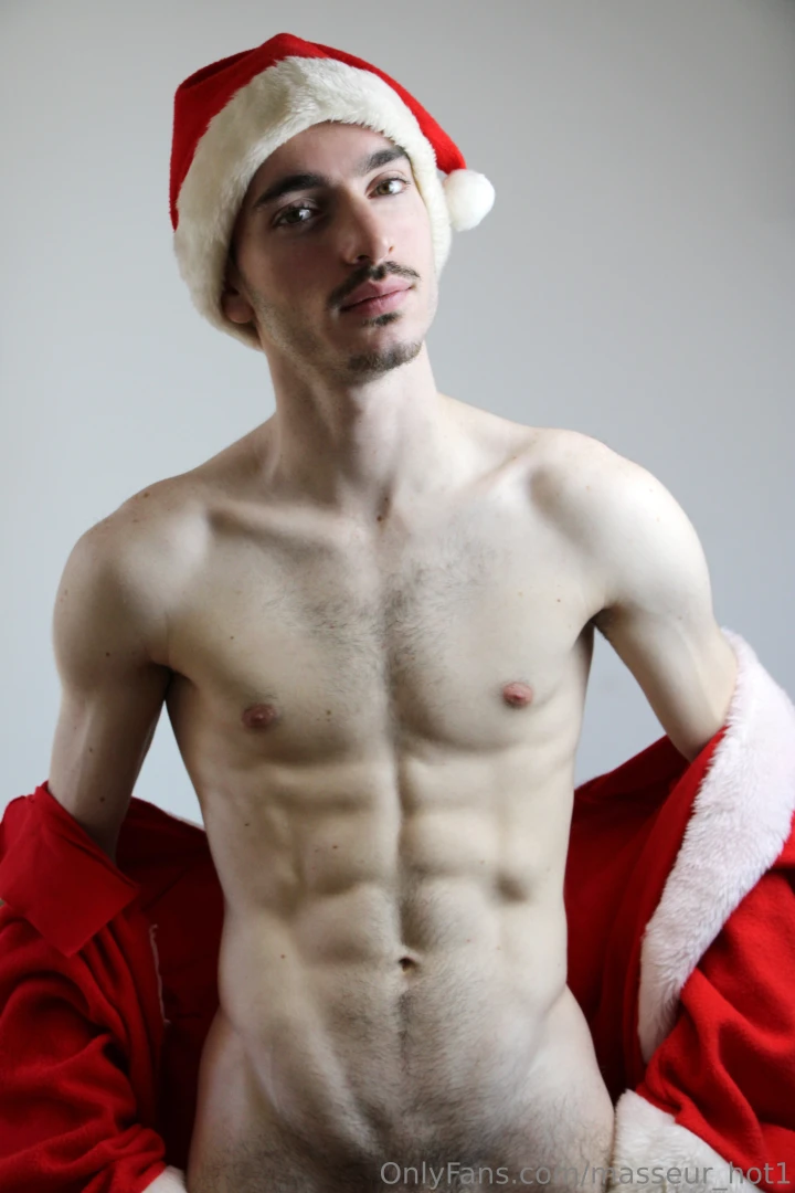 Tu as t sage cette ann e have you been good this year pour me faire part 1 