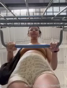 Helllooo im amidst my first public belly day i just finished stuffing