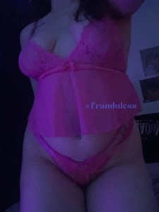 Pretty n pink pink is my favourite colour what is yours