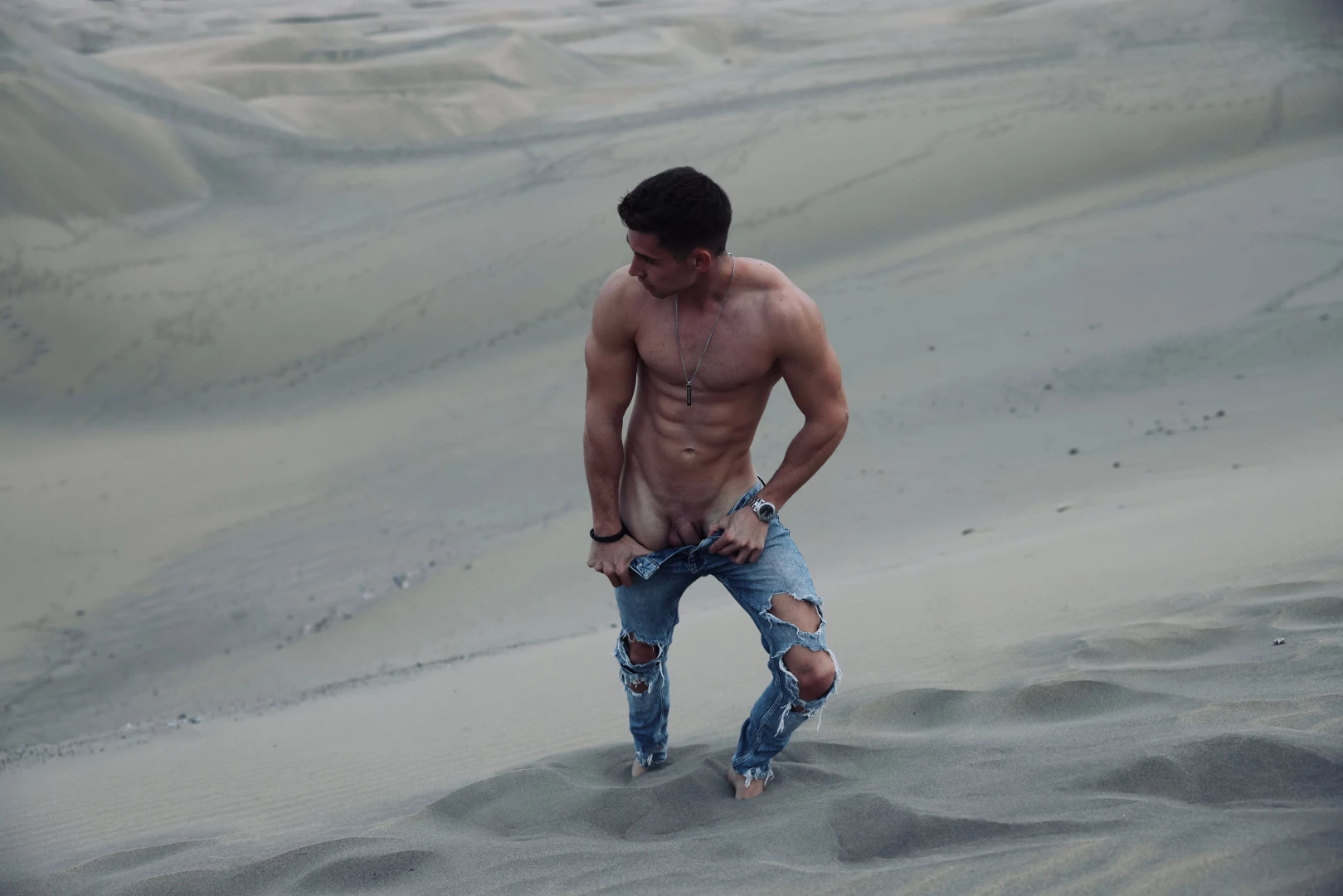 In the canary desert it is very hot but the best thing is that at part 1 