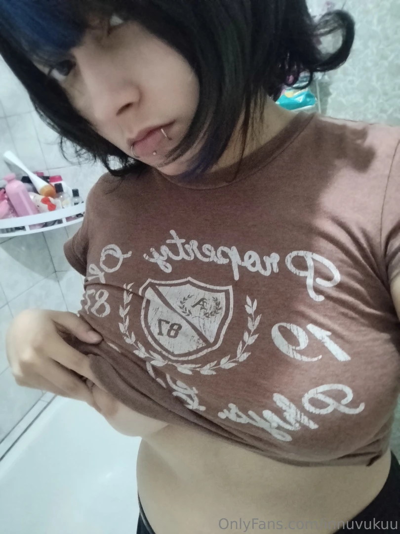 Do u like my stupid ass emo hair it s getting a little longer and i part 1 