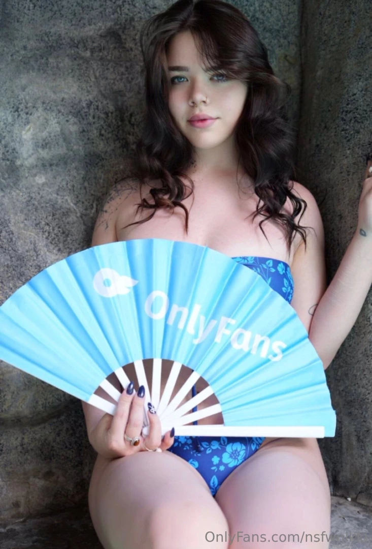 Tb to my cute little of photoshoot i did for fun hehe 
