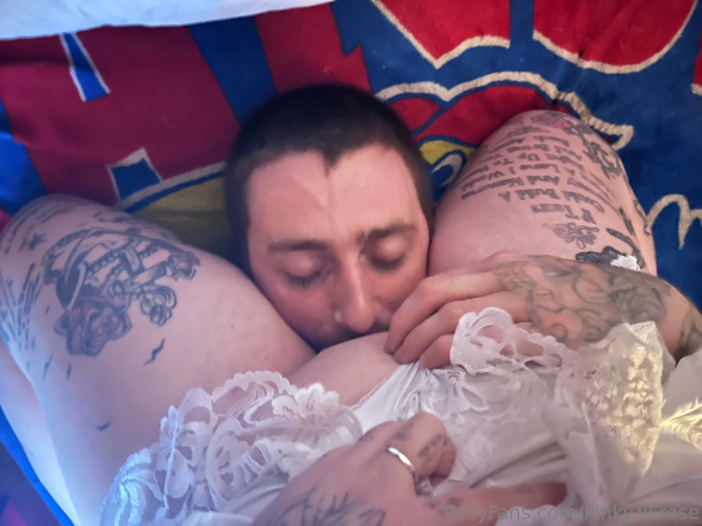 He can t get enough of this freshly shaved kitty part 1 