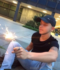 Free screenshots of tattootwink_2 hard toyplay and full load for part 6