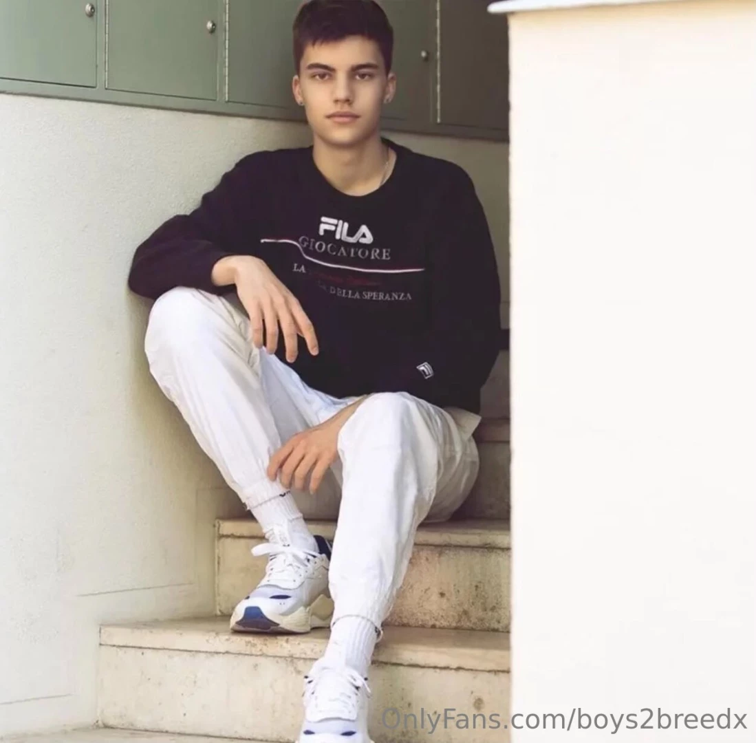 Free screenshots of serbiantwinkstud rides the macho masters cock part 6 