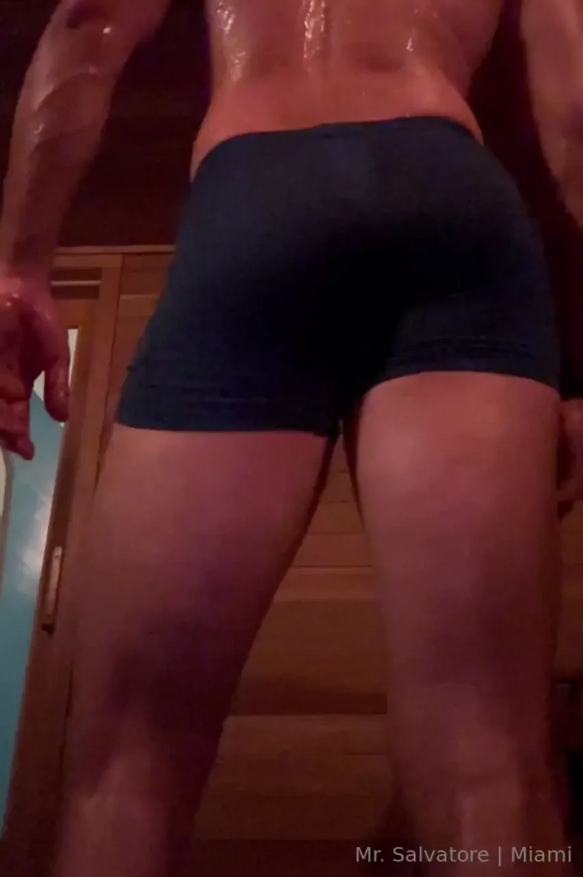 Nothing like a good handjob inside the sauna wanna see the full video 