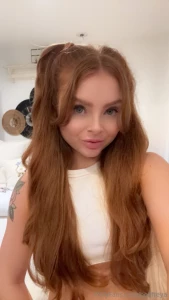 I am very cute but also horny part 1
