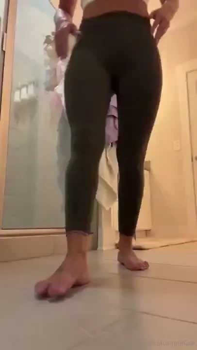 Have you ever seen this much pussy juice and guess who cleaned it up 