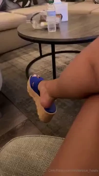 My devoted slaveboy bought me new hermes sandals and i love them 